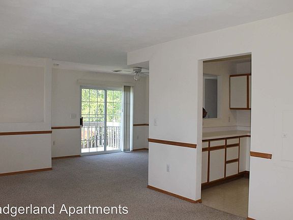 5th image of 3422 Midvale Dr APT 6