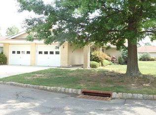 811A Sewell Rd, Monroe Township, NJ 08831