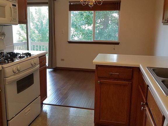3rd image of 614 E Whispering Oaks Ct #0