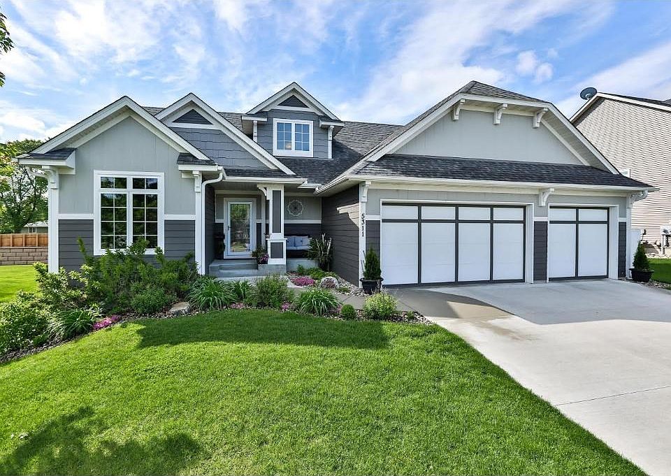 Custom built home by Middlesteadt Bros.