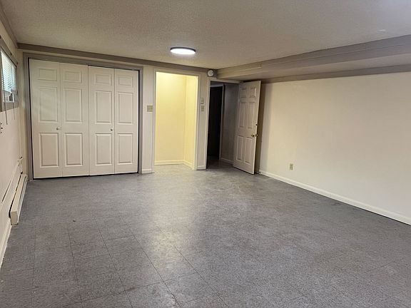 3rd image of 744 Crescent Dr APT 4