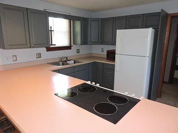 4th image of 1659 E Koch Ave