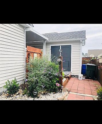 2nd image of 1605 B Cambria Dr