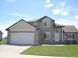 2157 W Freeland Dr, Coeur Dalene, ID 83815