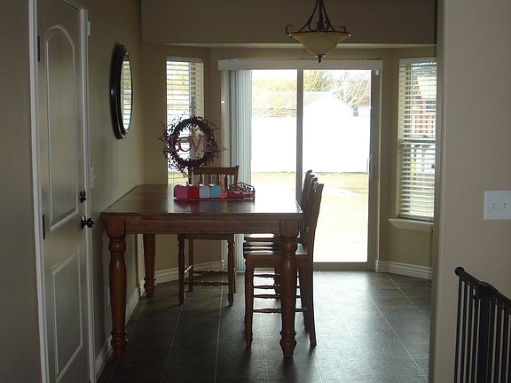 4th image of 277 Pollard Ave