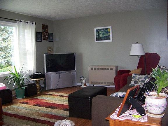 3rd image of 3527 Michigan Ave