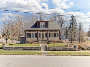 36 Sloane Ave, Amsterdam, NY 12010