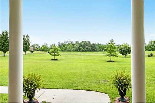 5th image of 15089 Dawnland Dr