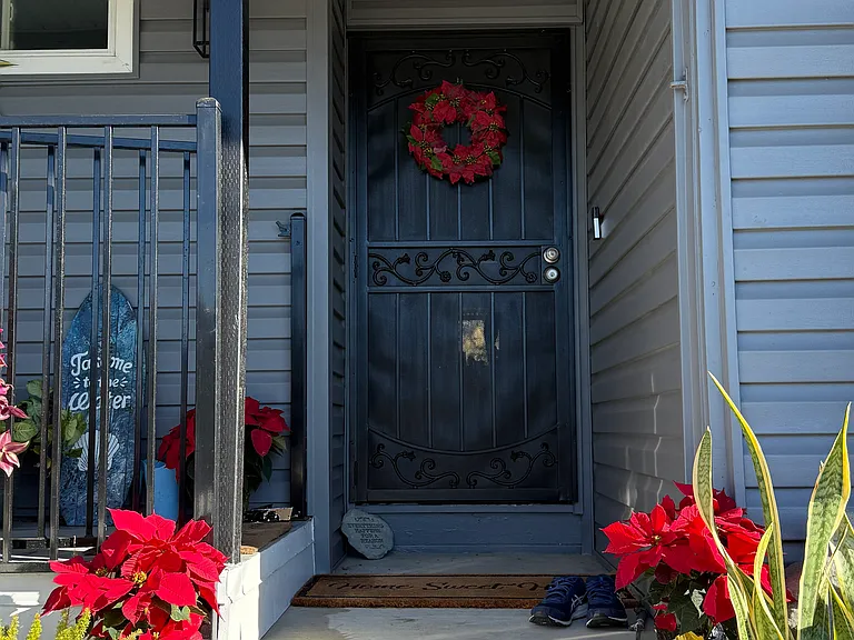 1865 Magdalene Way — Photo 3