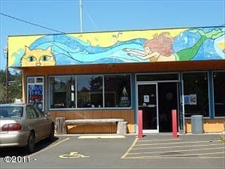 2nd image of 4852 N Coast Hwy