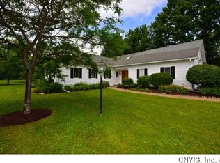 4787 Gretchen Cir, Syracuse, NY 13215