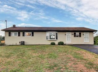 666 Salem Rd, Etters, PA 17319