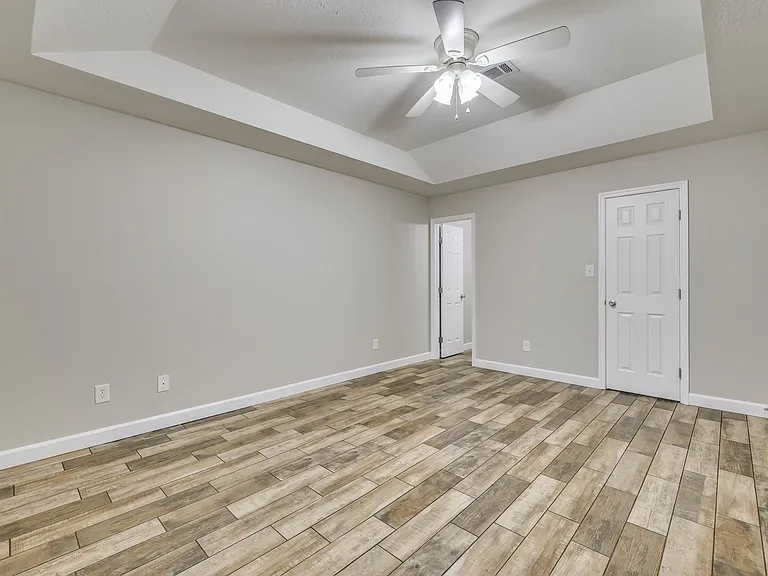 219 Lynbrook Way — Photo 20