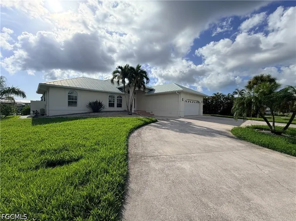 17721 Broadway Ave, Fort Myers Beach, FL 33931