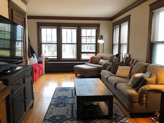 4th image of 3444 Fremont Ave S