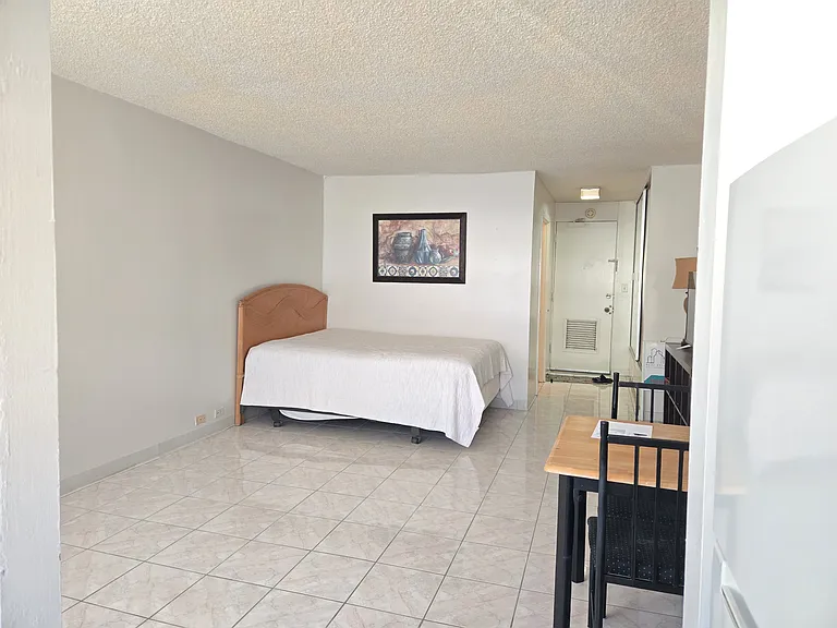 747 Amana St #1515 — Photo 1
