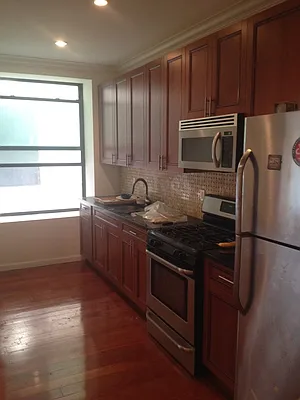 Rented by Meyerson Management | media 13