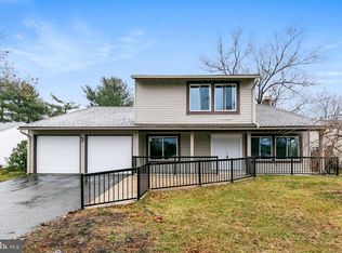 11 Pritchard Ln, Sicklerville, NJ 08081
