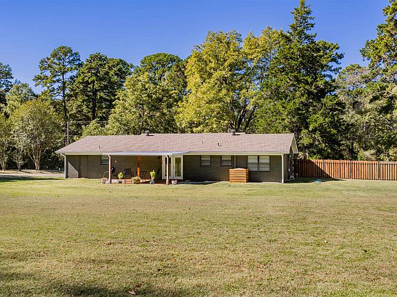 3rd image of 876 Sam Page Rd