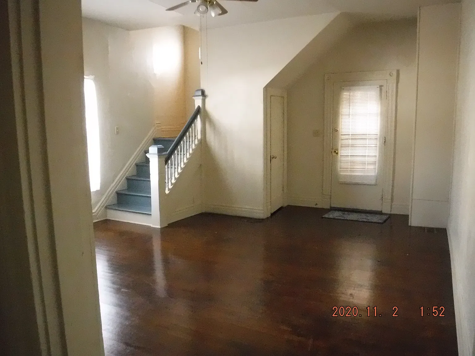 3 bed, 1.5 bath, 1700 sqft, $1,100 — Photo 2