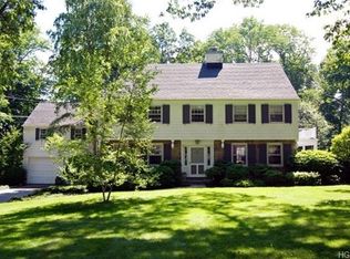 25 Upland Dr, Chappaqua, NY 10514