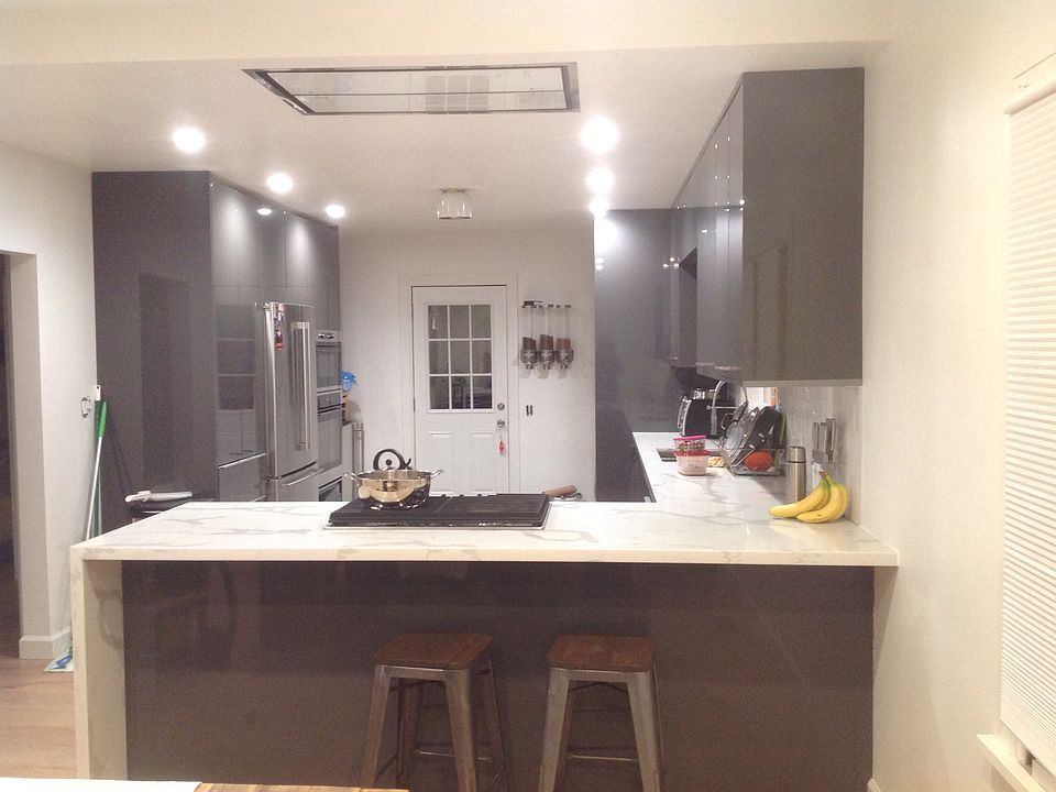2nd image of 395 51st St