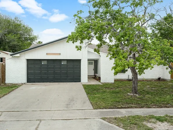 9574 BLUE JAY ST, Corpus Christi, TX 78418