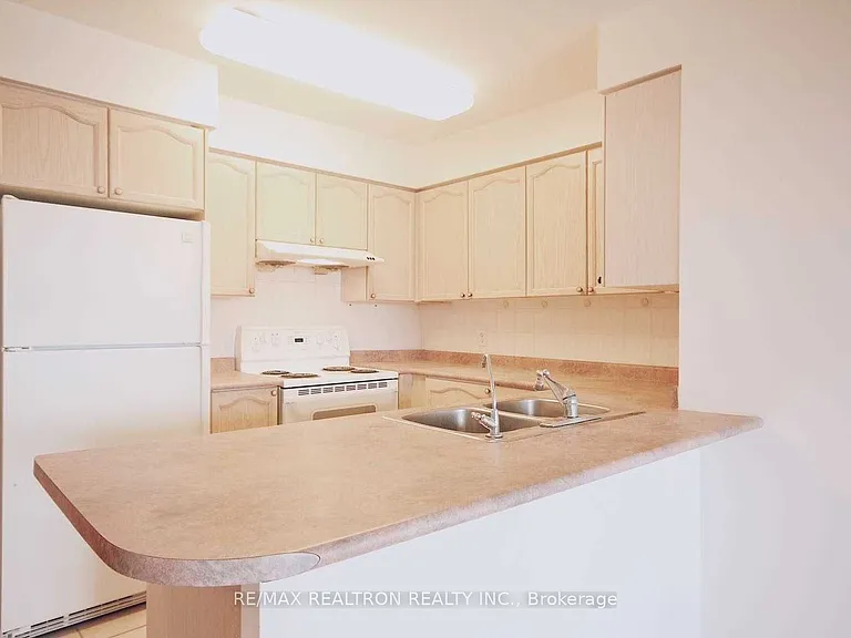 260 Doris Ave #1606 — Photo 7