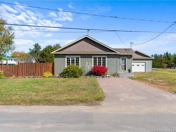 7 Soleil Levant, Saint Louis De Kent, NB E4X 1H4
