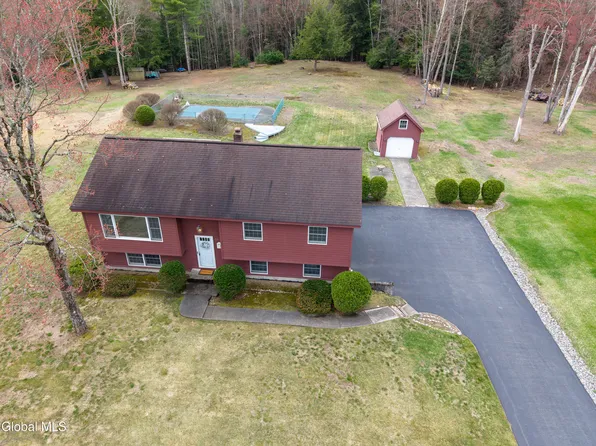 45 Laurel Lane, Queensbury, NY 12804