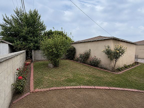 4th image of 9520 McNerney Ave