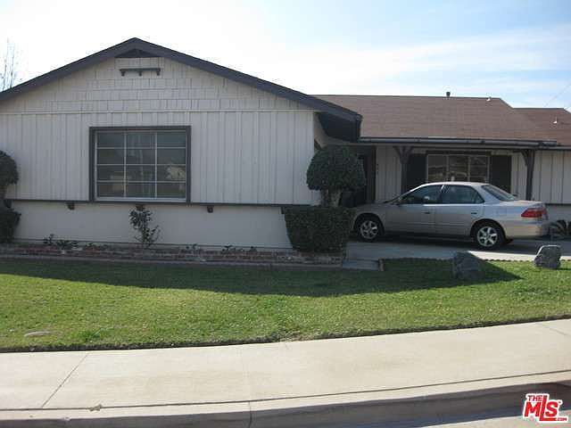 1st image of 860 Holly Oak Pl
