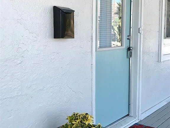2nd image of 3602 Altura Ave