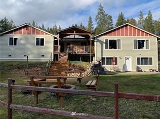 1060 Toonerville Dr NE, Belfair, WA 98528