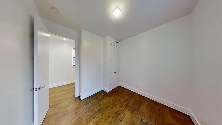 Rented by Bond New York | media 10