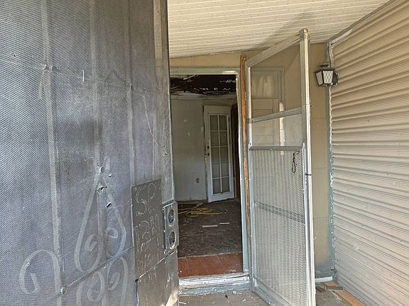 4th image of 220 S Elk St Space 134