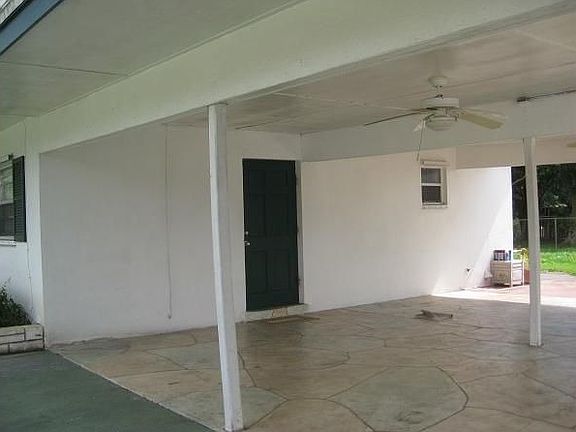 2nd image of 1931 Royal Palm Dr