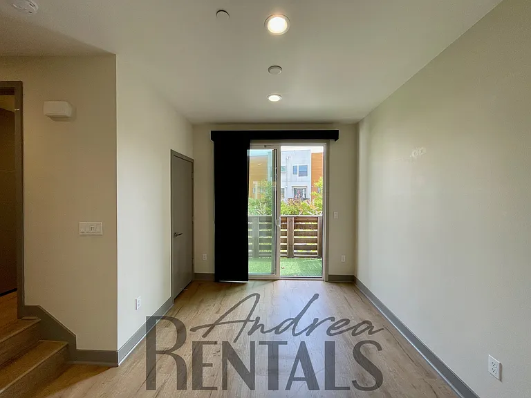 1409 Prescott St — Photo 10
