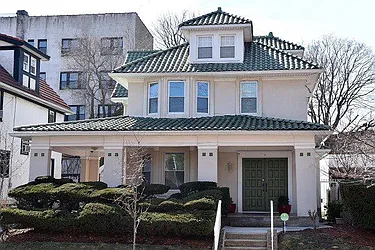 5 75th Street in West New York