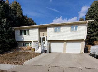 918 E Central Ave, Bismarck, ND 58501