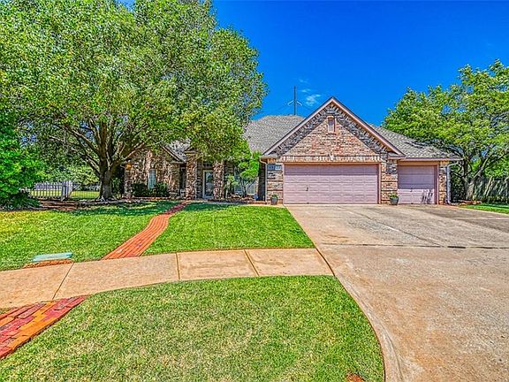 2nd image of 15725 Hyde Parke Dr