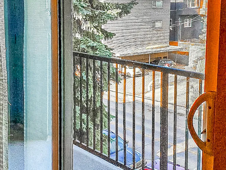 301-1603 26th Ave SW #301 — Photo 10