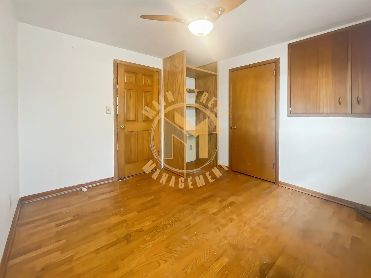 3 Bed 2 Bath Single Family Home — Photo 4