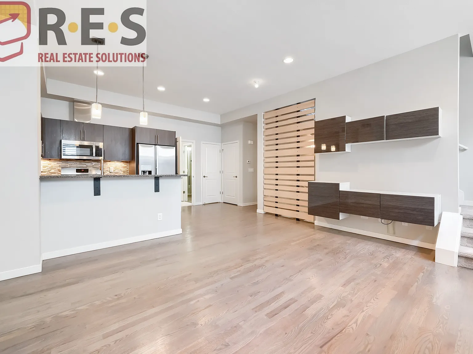 2 bed, 1380 sqft, $2,895 — Photo 3