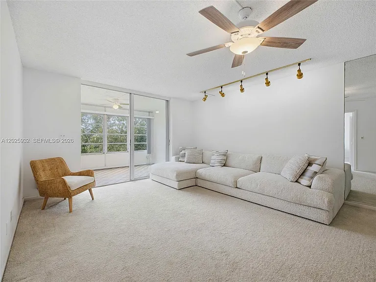 14623 Bonaire Blvd #405 — Photo 14