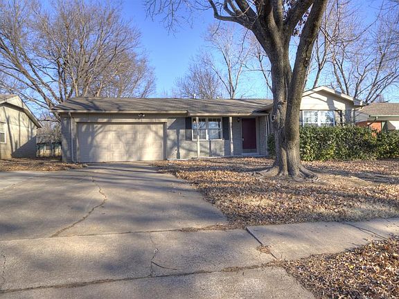 3rd image of 1110 W 15th St