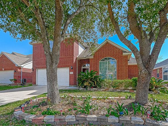 2nd image of 16635 Bishop Knoll Ln