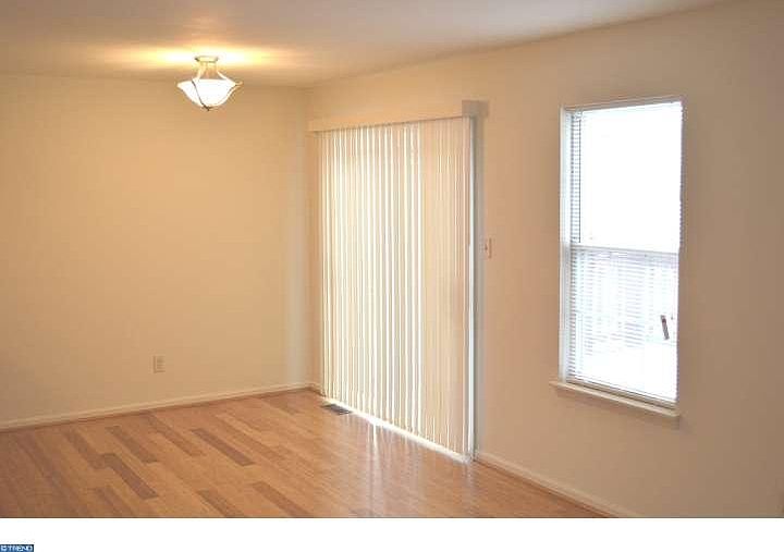 2nd image of 310 Laurel Dr