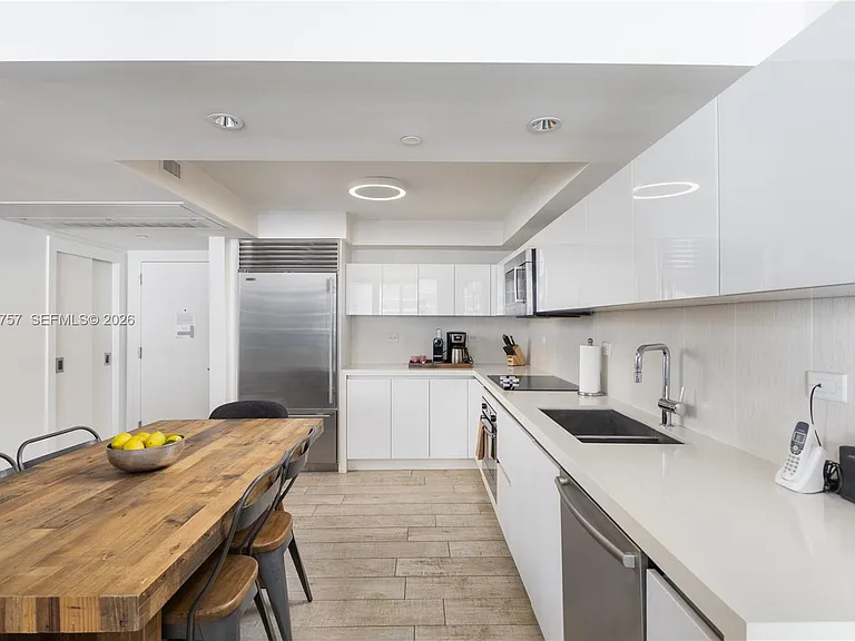 102 24th St #1013 — Photo 27