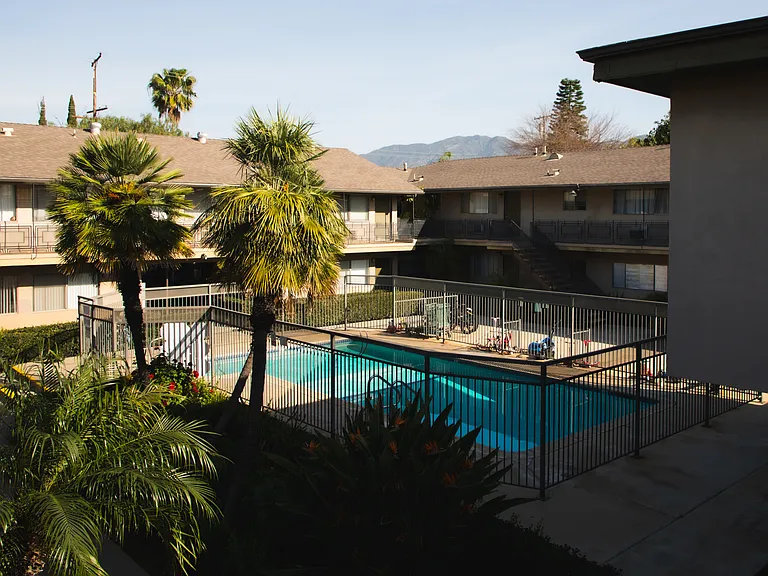 Jessie Street Apartments — Photo 2